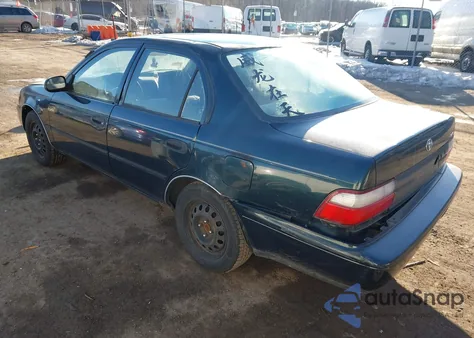 1997 Toyota Corolla Std z USA, uszkodzony, nr VIN 1NXBA02E8VZ643898